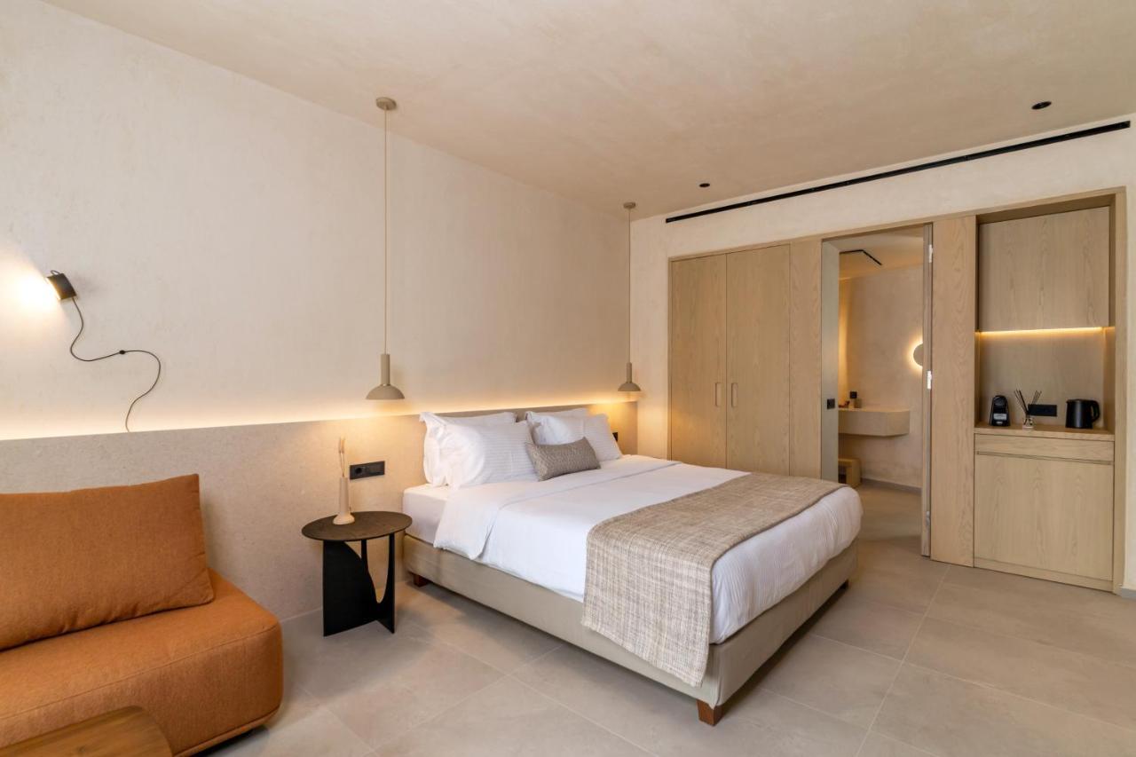 On The Square Apartment Pyrgos Kallistis Exterior photo